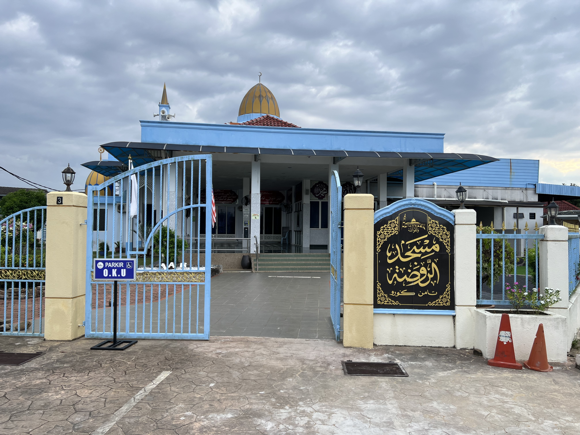 Proses Renovasi Masjid Al-Raudhah Taman Guru